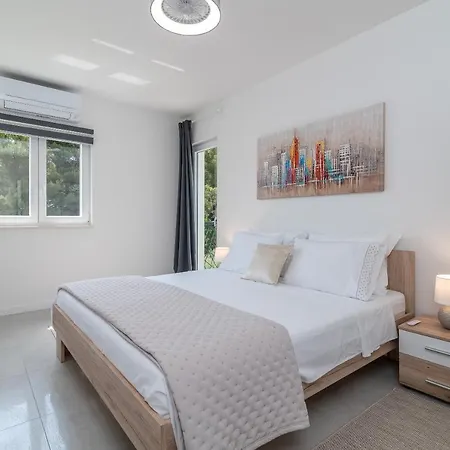 Adria House - Lavendar