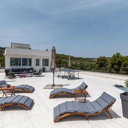 Adria House - Lavendar Slatine