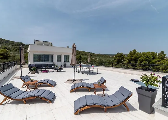 Adria House - Lavendar Slatine