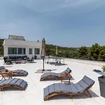 Adria House - Lavendar Slatine