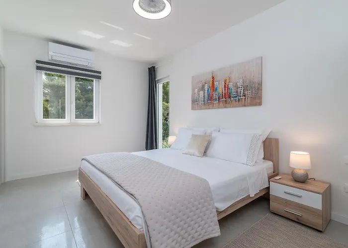 Adria House - Lavendar